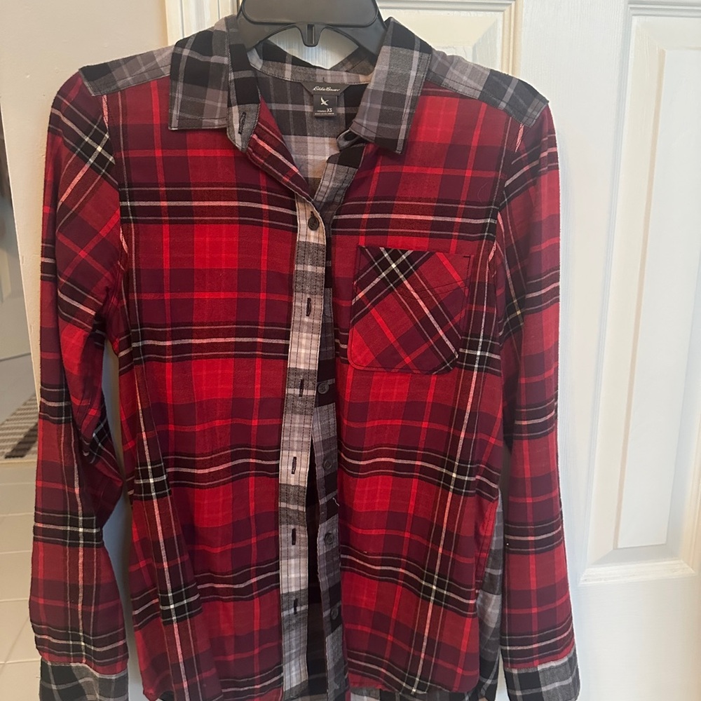 Eddie Bauer long sleeve button down shirt